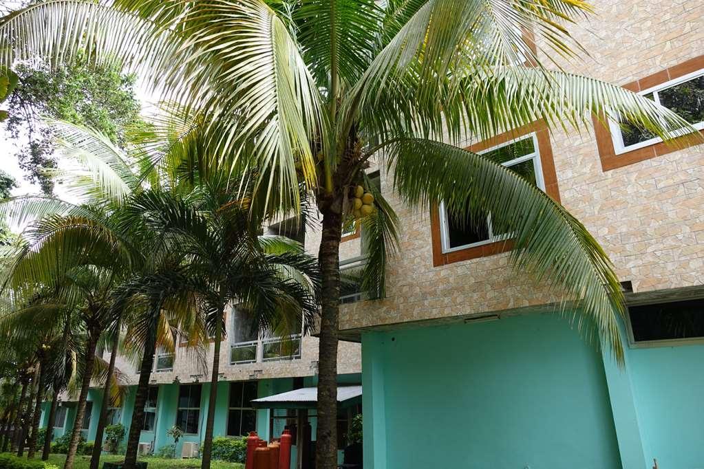 Wusum Hotel Makeni Eksteriør bilde